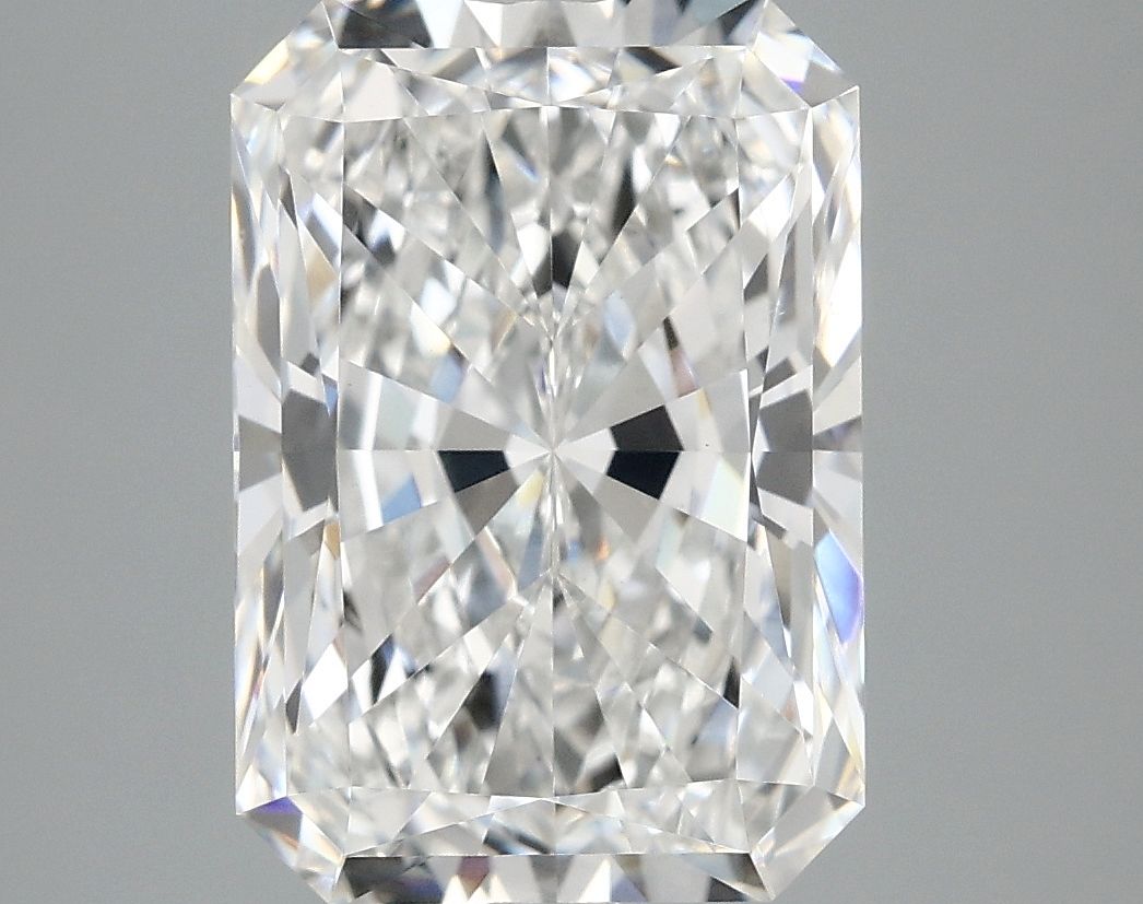 3.93 ct. radiant Lab Grown Diamond front image