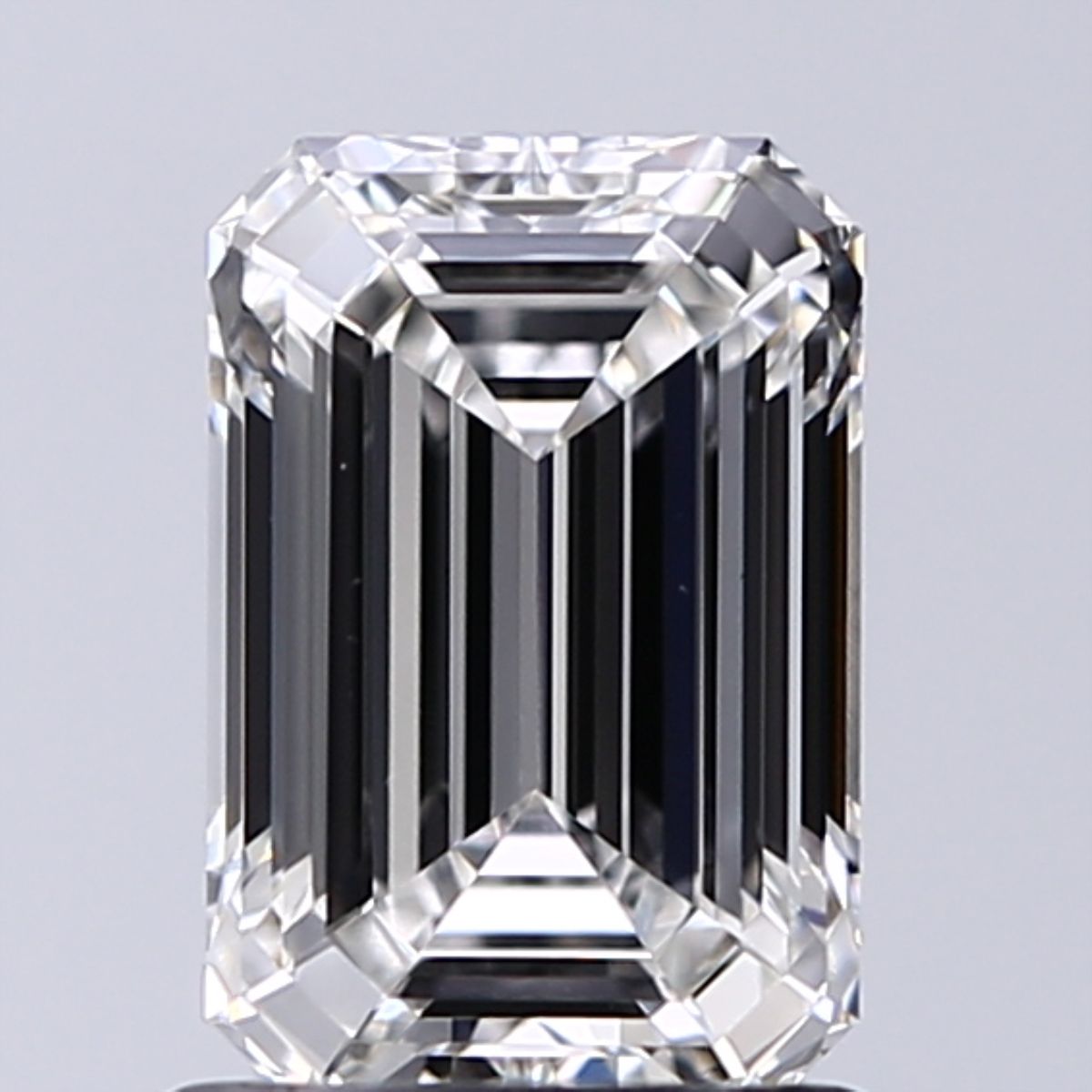 1.21 ct. emerald Lab Grown Diamond front image