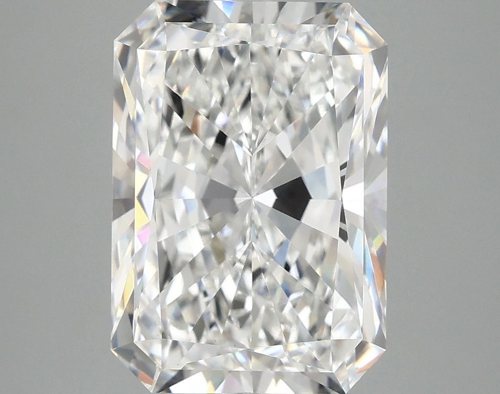 4.94 ct. radiant Lab Grown Diamond front image