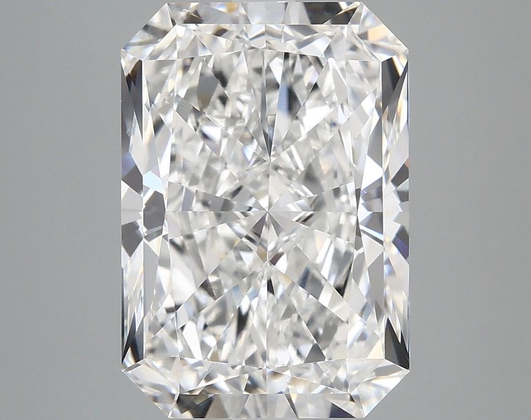 5.05 ct. radiant Lab Grown Diamond front image