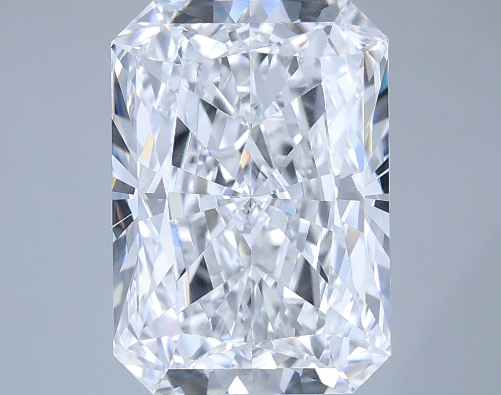 4.78 ct. radiant Lab Grown Diamond front image