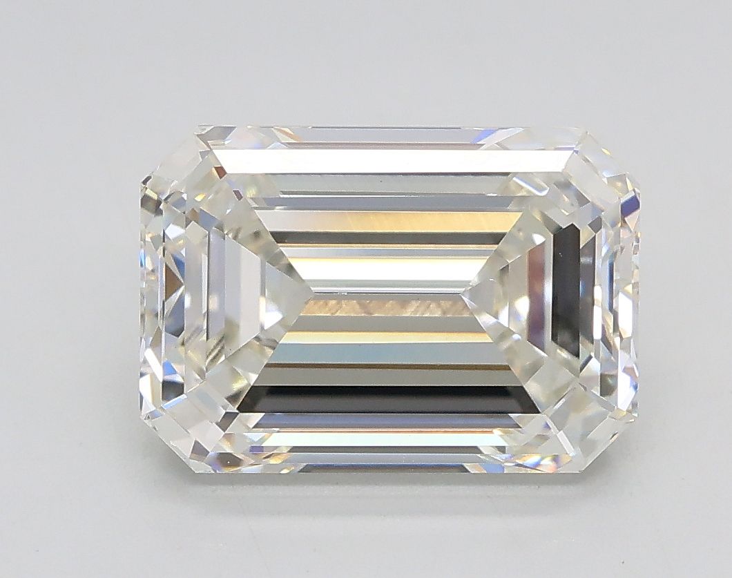 3.05 ct. emerald Lab Grown Diamond front image