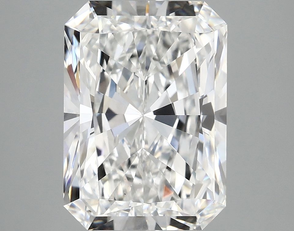 3.95 ct. radiant Lab Grown Diamond front image