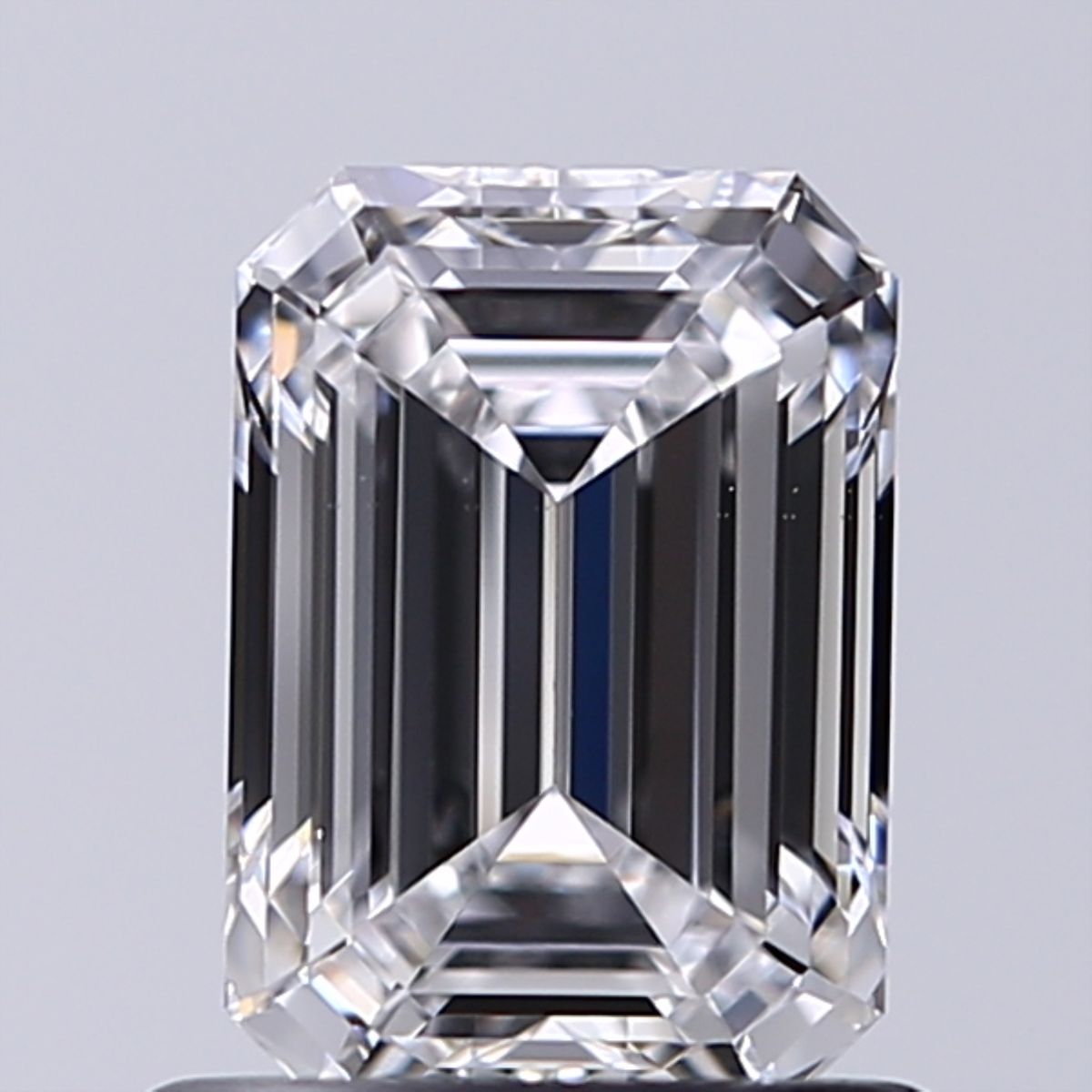 0.93 ct. emerald Lab Grown Diamond front image
