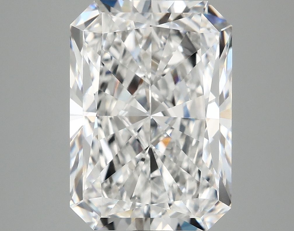 4.46 ct. radiant Lab Grown Diamond front image