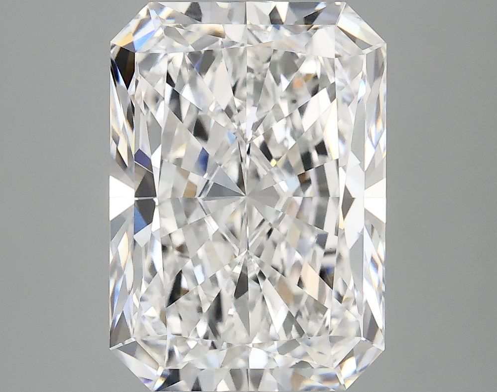 4.19 ct. radiant Lab Grown Diamond front image