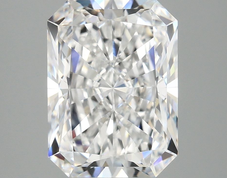 3.88 ct. radiant Lab Grown Diamond front image