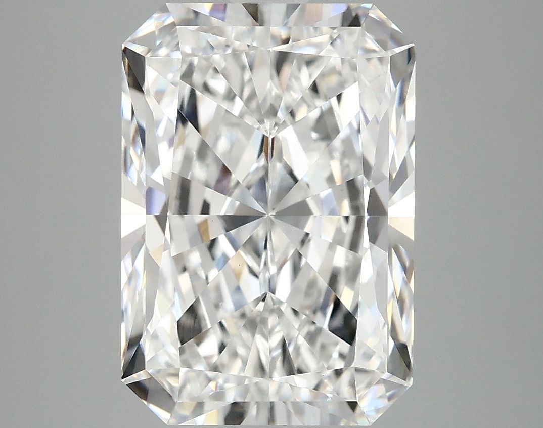 5.04 ct. radiant Lab Grown Diamond front image