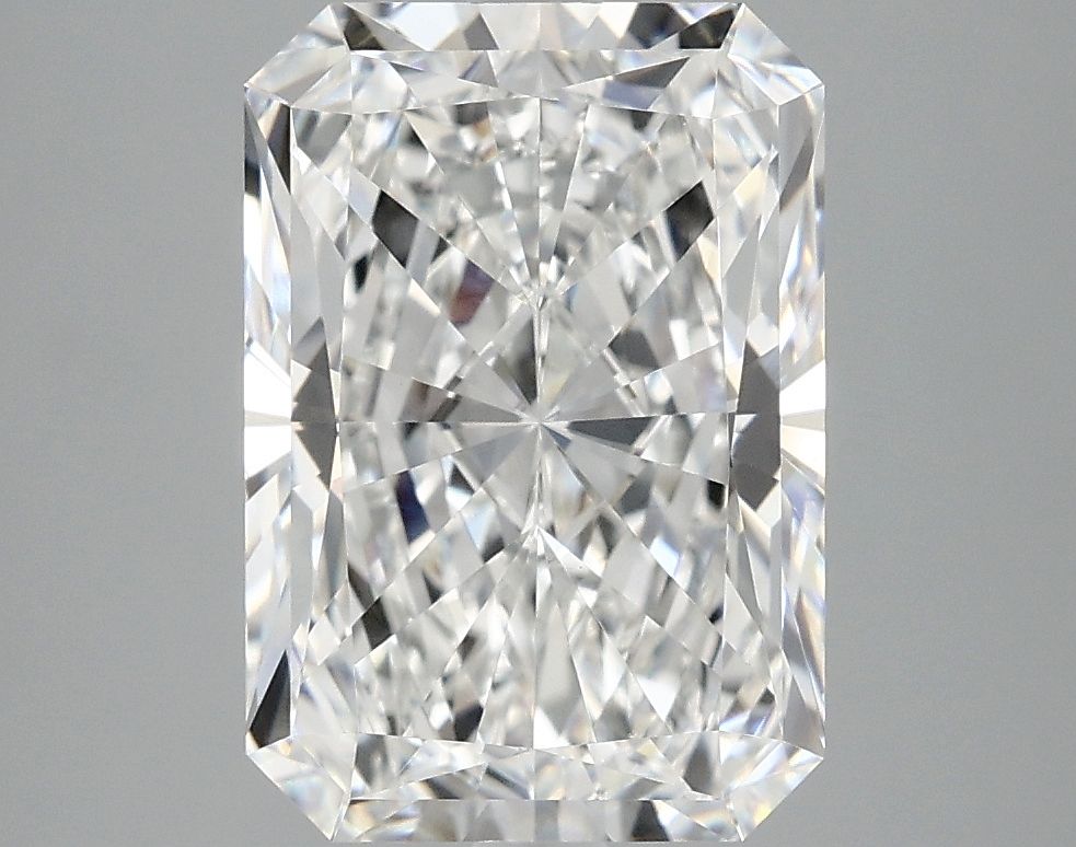 4.02 ct. radiant Lab Grown Diamond front image