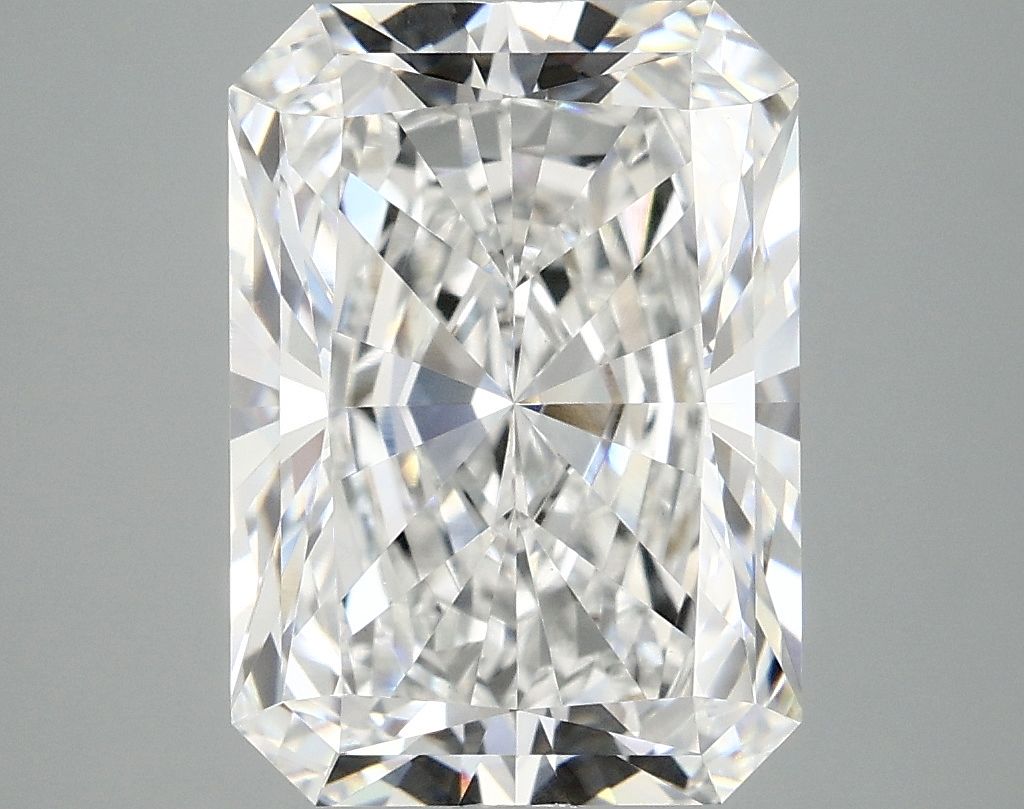 4.90 ct. radiant Lab Grown Diamond front image