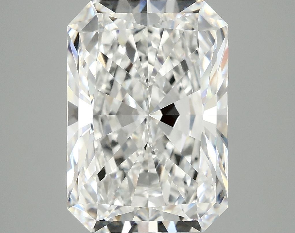 4.90 ct. radiant Lab Grown Diamond front image