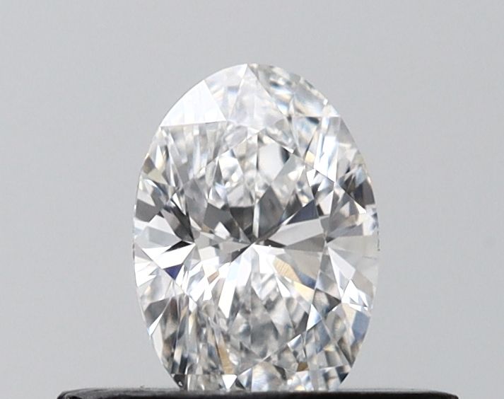 0.4 ct lab-grown Oval Diamond