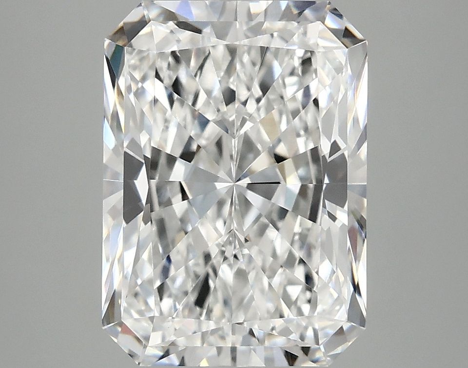 4.20 ct. radiant Lab Grown Diamond front image