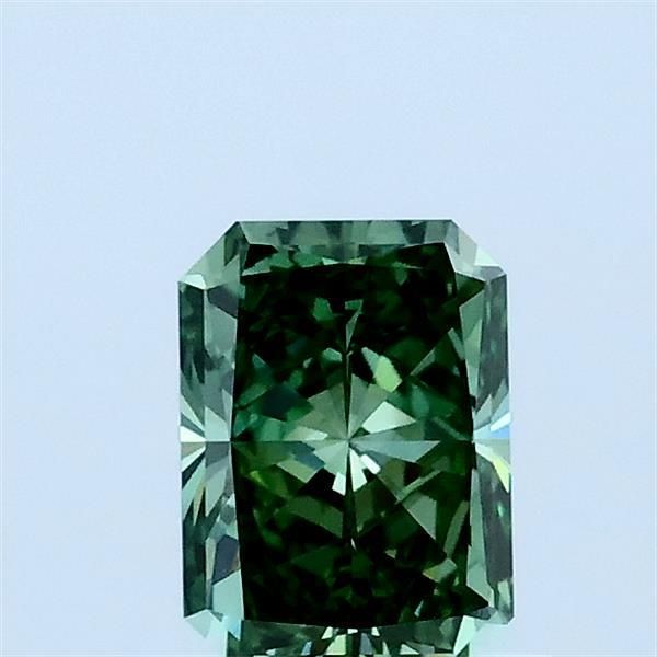 0.65 ct Radiant diamond
