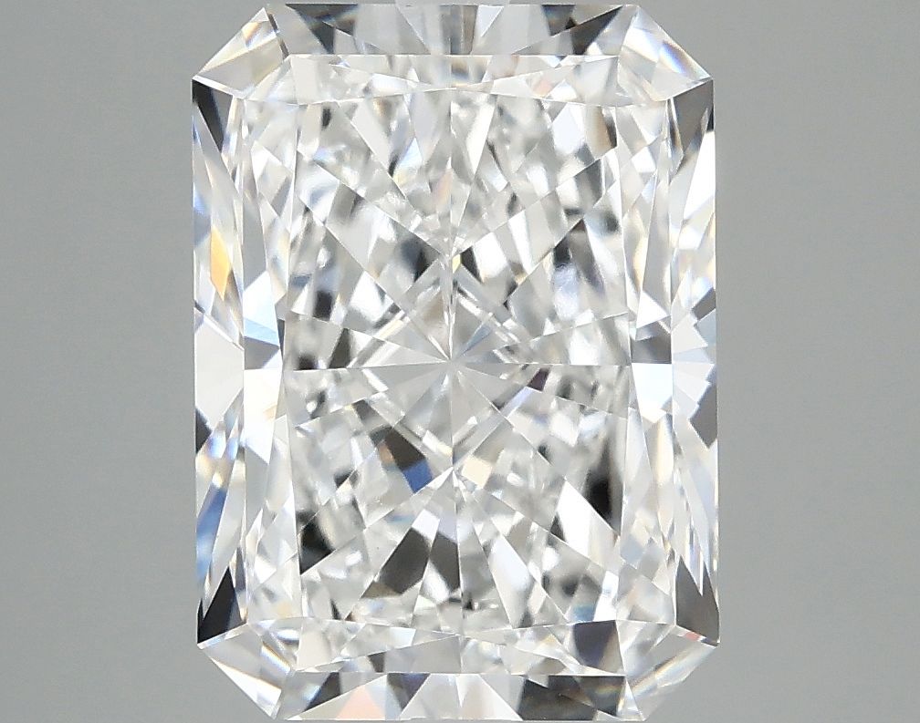 5.04 ct. radiant Lab Grown Diamond front image