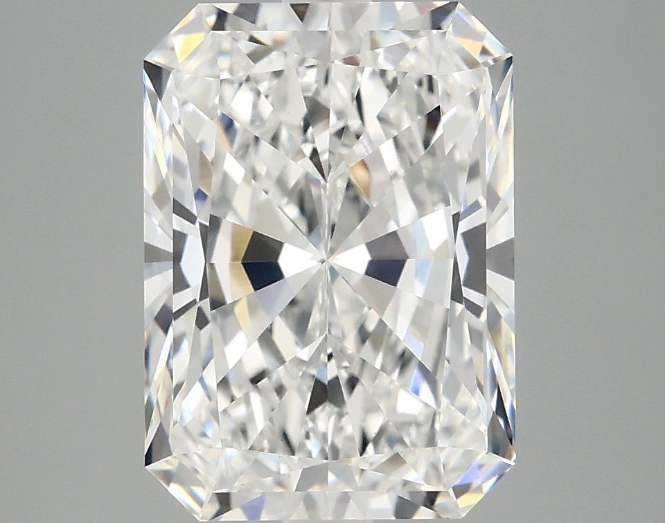 4.19 ct. radiant Lab Grown Diamond front image