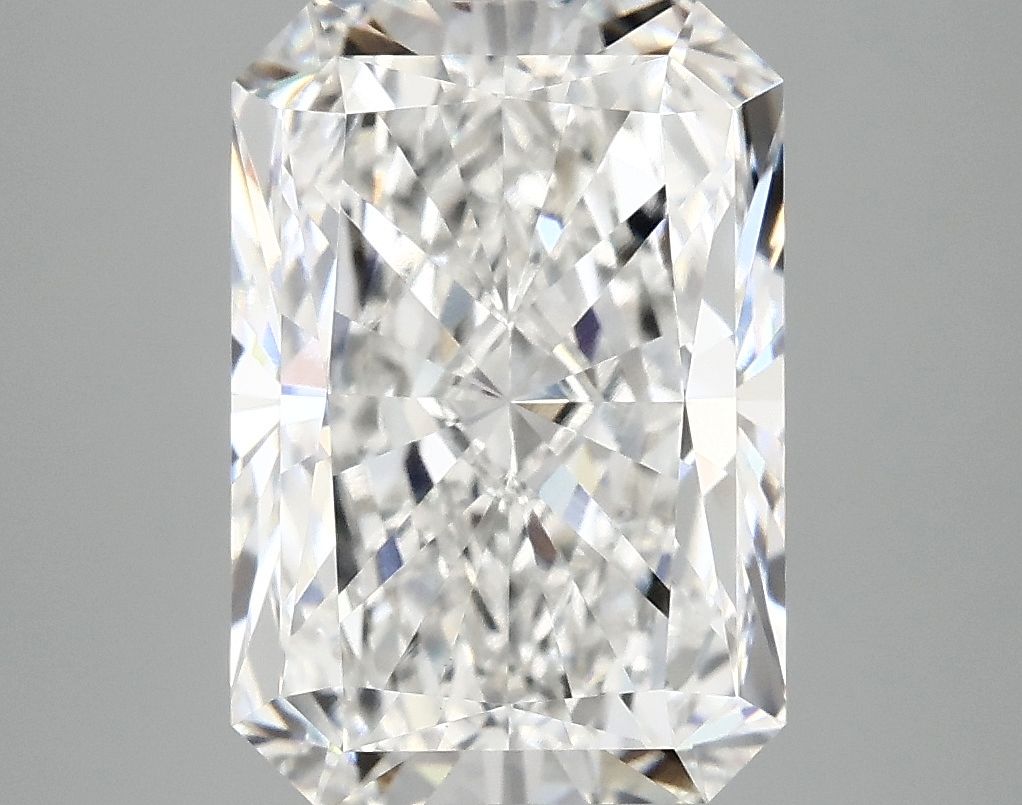 5.00 ct. radiant Lab Grown Diamond front image