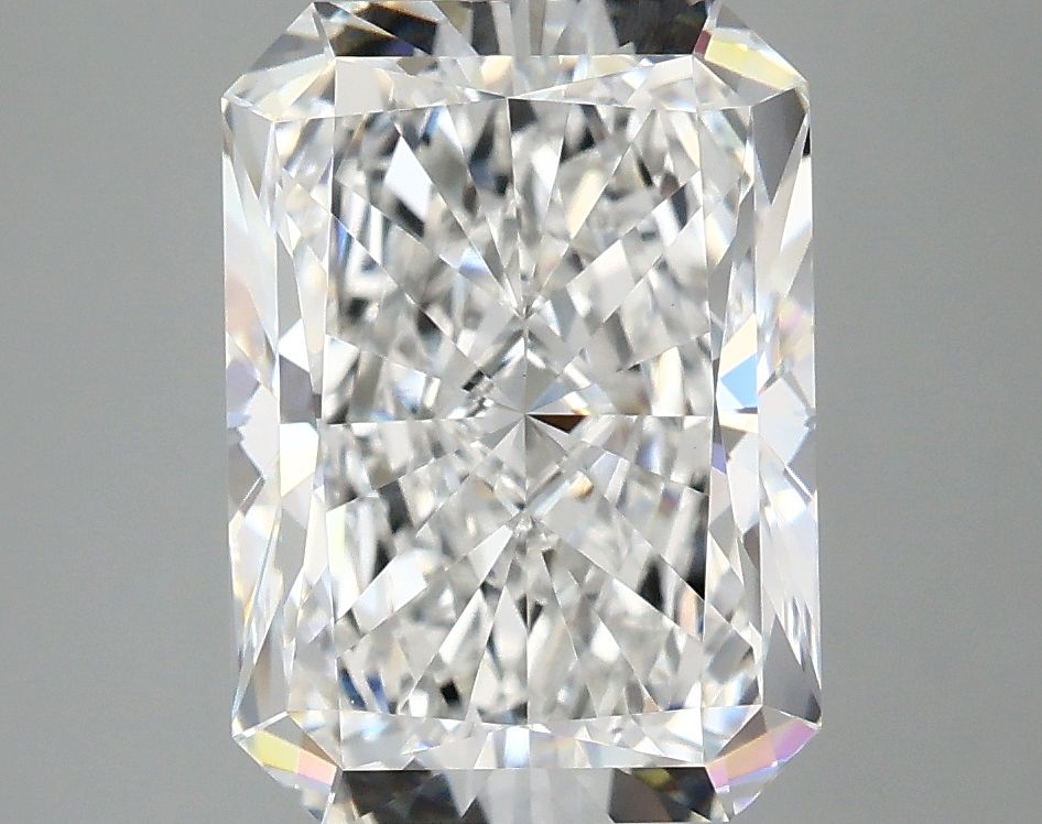 4.03 ct. radiant Lab Grown Diamond front image
