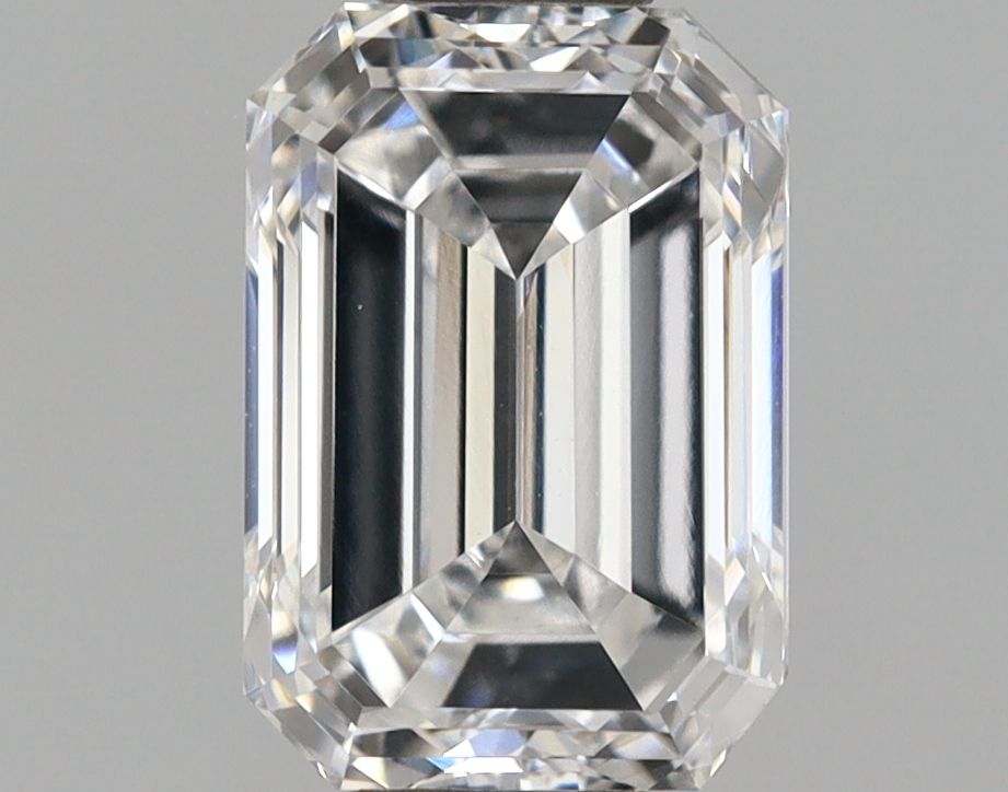 0.97 ct. emerald Lab Grown Diamond front image