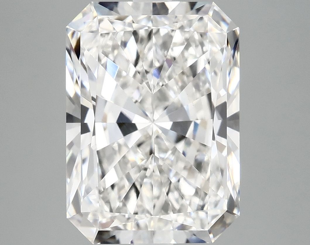 5.02 ct. radiant Lab Grown Diamond front image