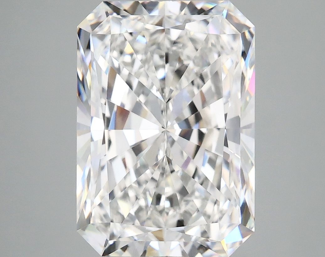 4.98 ct. radiant Lab Grown Diamond front image