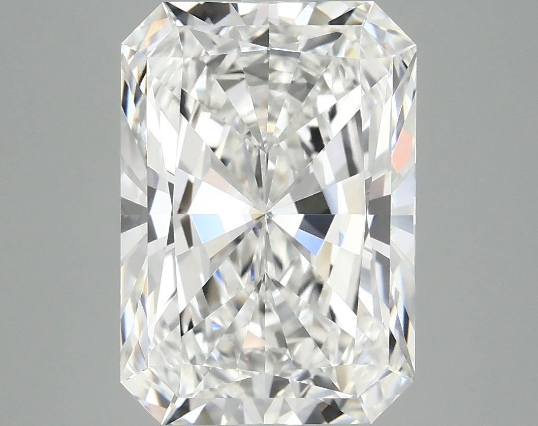4.69 ct. radiant Lab Grown Diamond front image