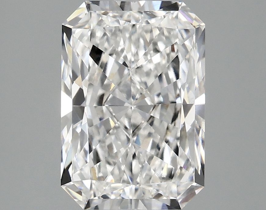 2.57 ct. radiant Lab Grown Diamond front image