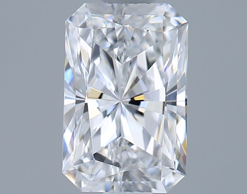 1 ct lab-grown Radiant Diamond