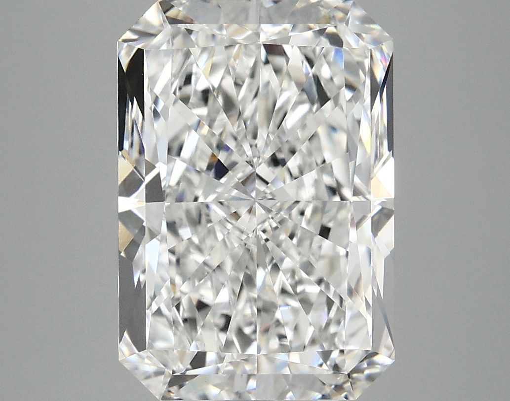 4.75 ct. radiant Lab Grown Diamond front image