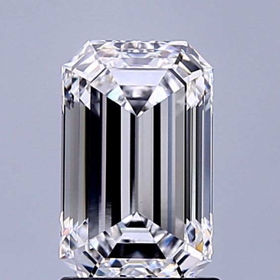 1.77 ct. emerald Lab Grown Diamond front image