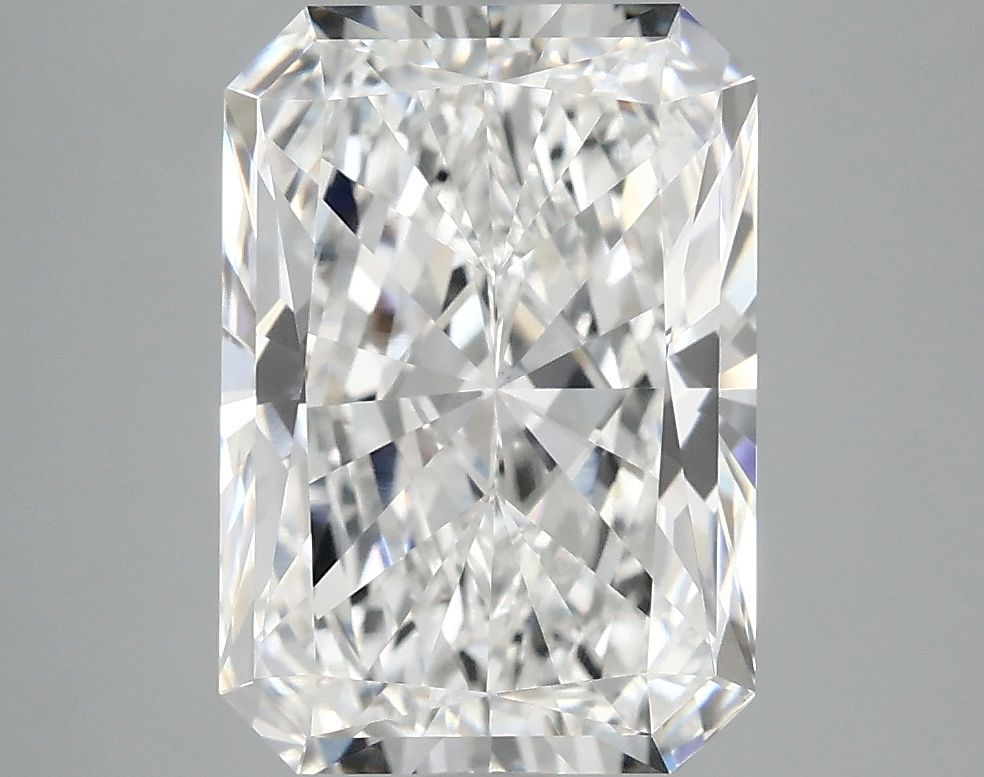 3.93 ct. radiant Lab Grown Diamond front image