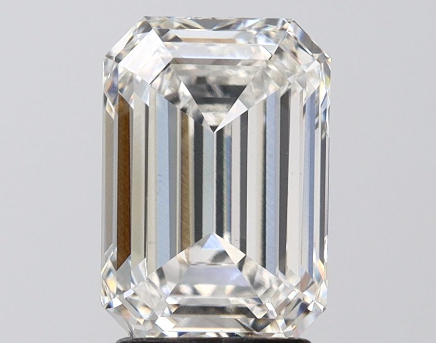 3.02 ct. emerald Lab Grown Diamond front image