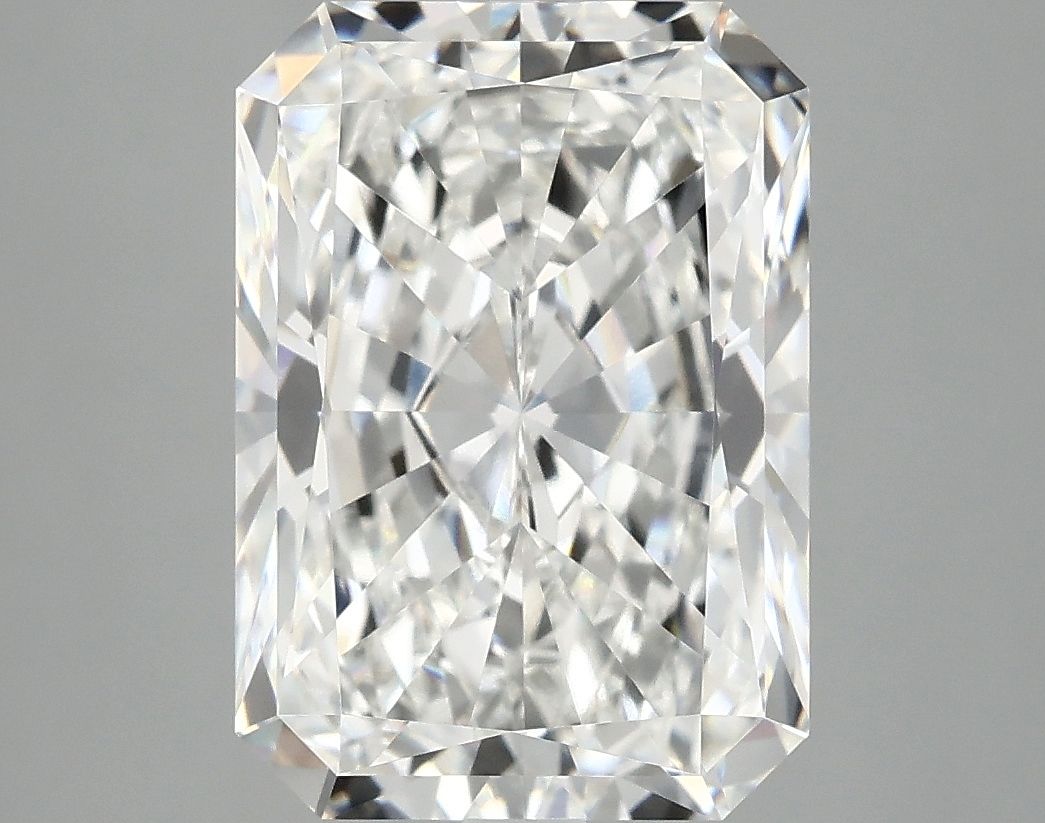 4.93 ct. radiant Lab Grown Diamond front image