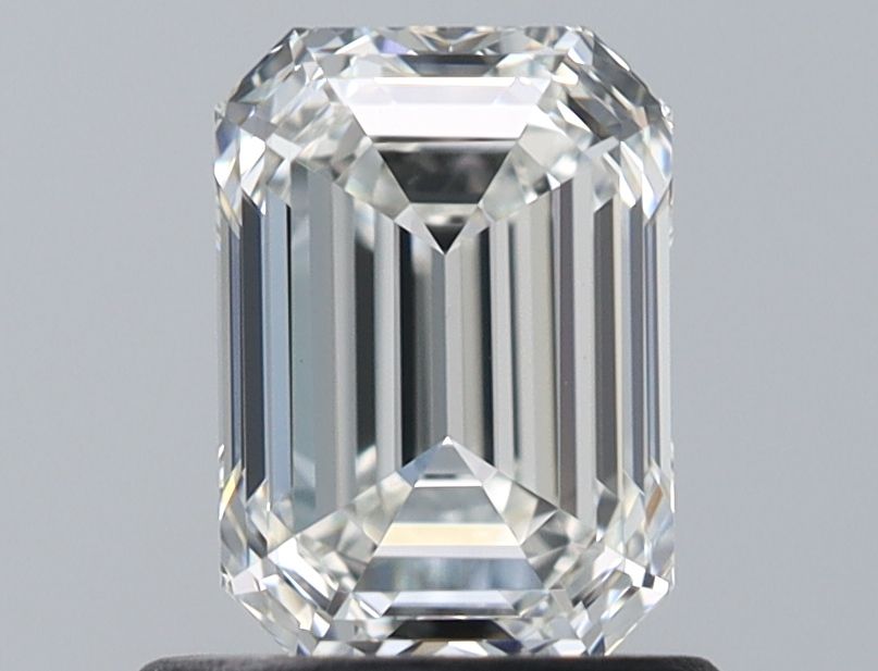 0.91 ct Emerald diamond