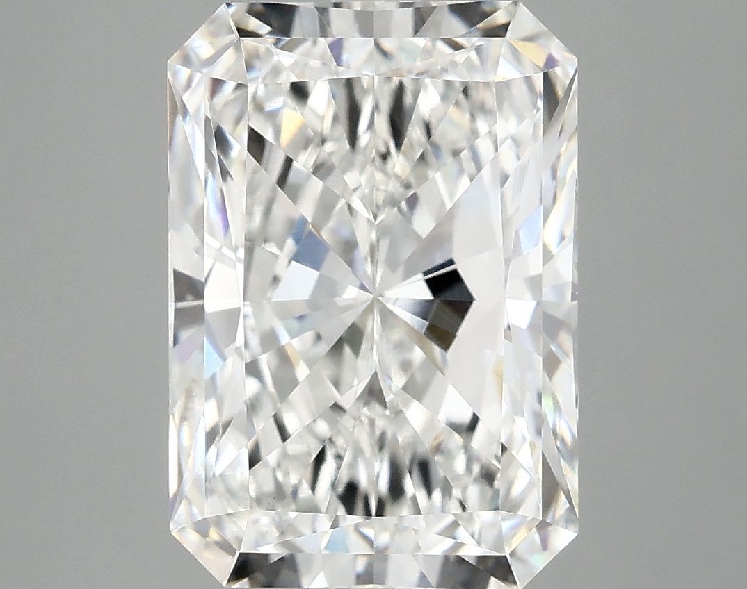 4.99 ct. radiant Lab Grown Diamond front image