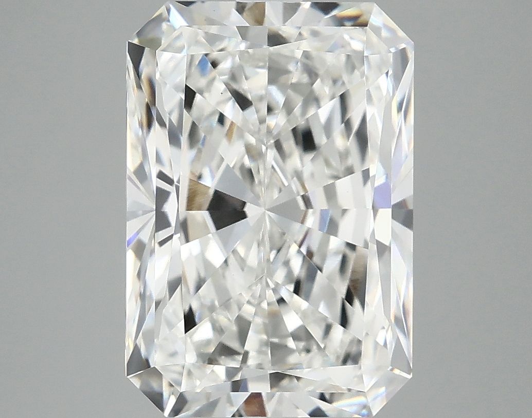 4.94 ct. radiant Lab Grown Diamond front image