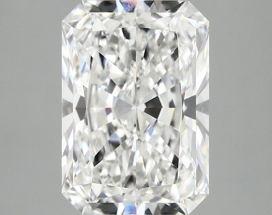 3.09 ct. radiant Lab Grown Diamond front image