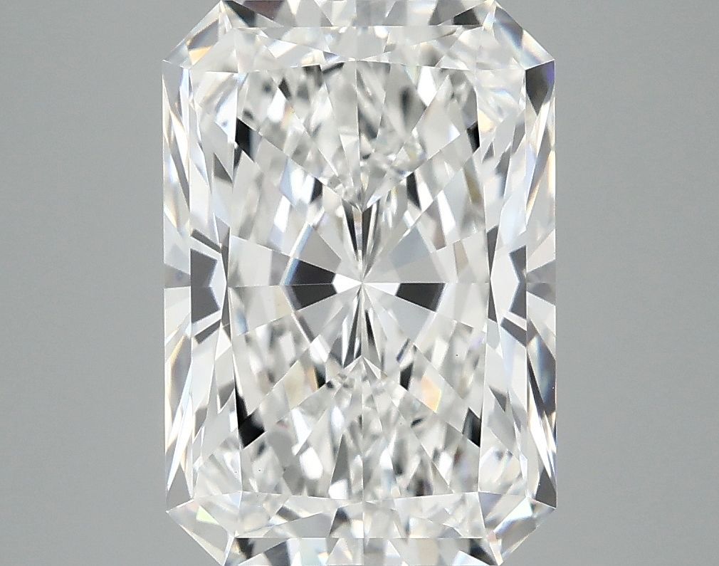 4.76 ct. radiant Lab Grown Diamond front image
