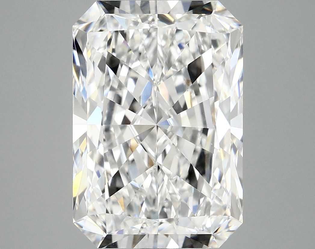 4.98 ct. radiant Lab Grown Diamond front image