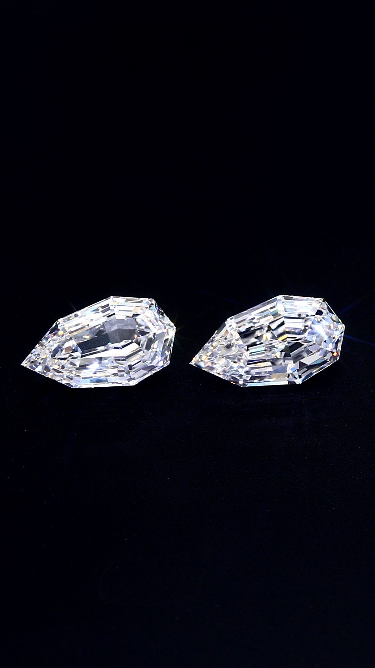 2.05 ct. pear Lab Grown Diamond front image
