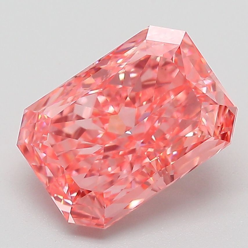 3.11 ct Radiant diamond
