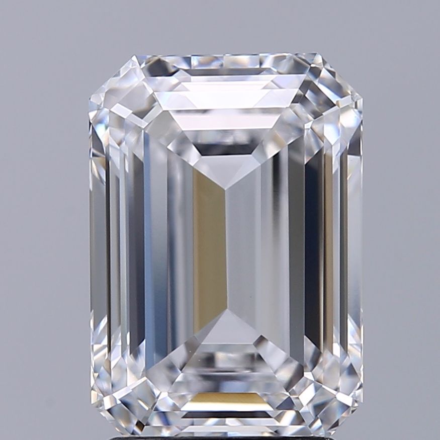 2.59 ct. emerald Lab Grown Diamond front image