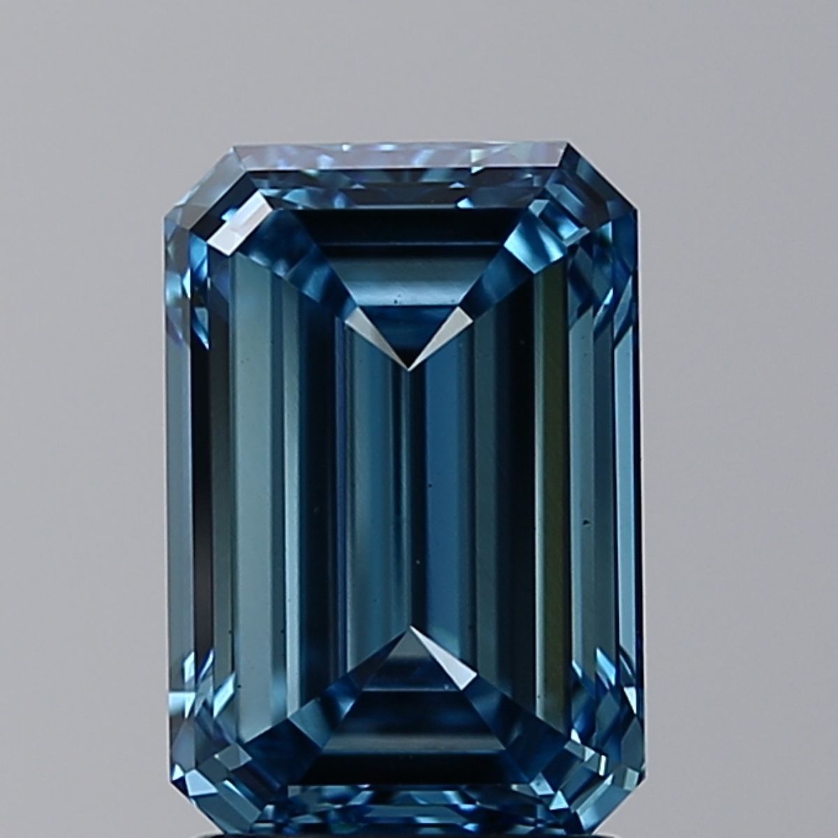2.01 ct. emerald Lab Grown Diamond front image