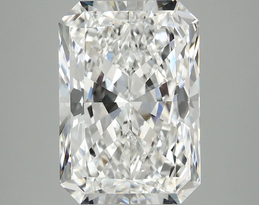 4.98 ct. radiant Lab Grown Diamond front image