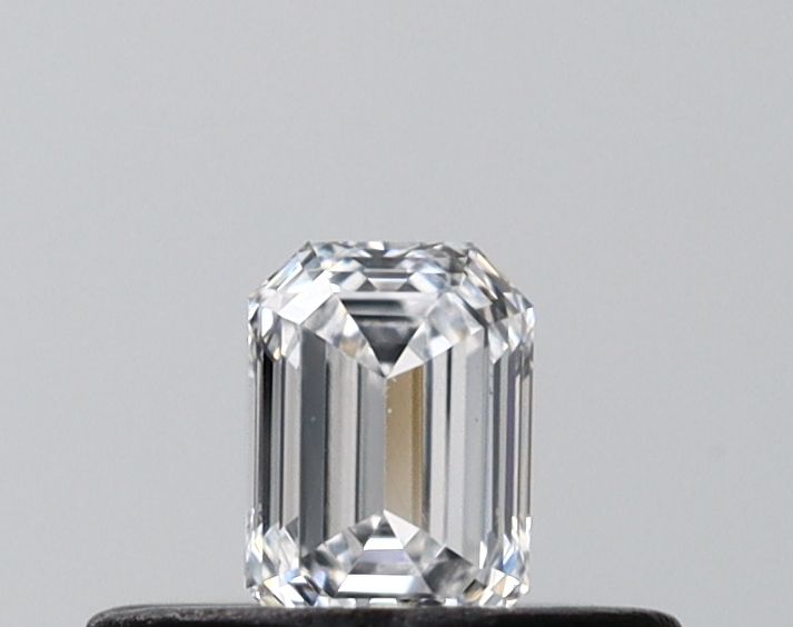0.20ct Emerald diamond