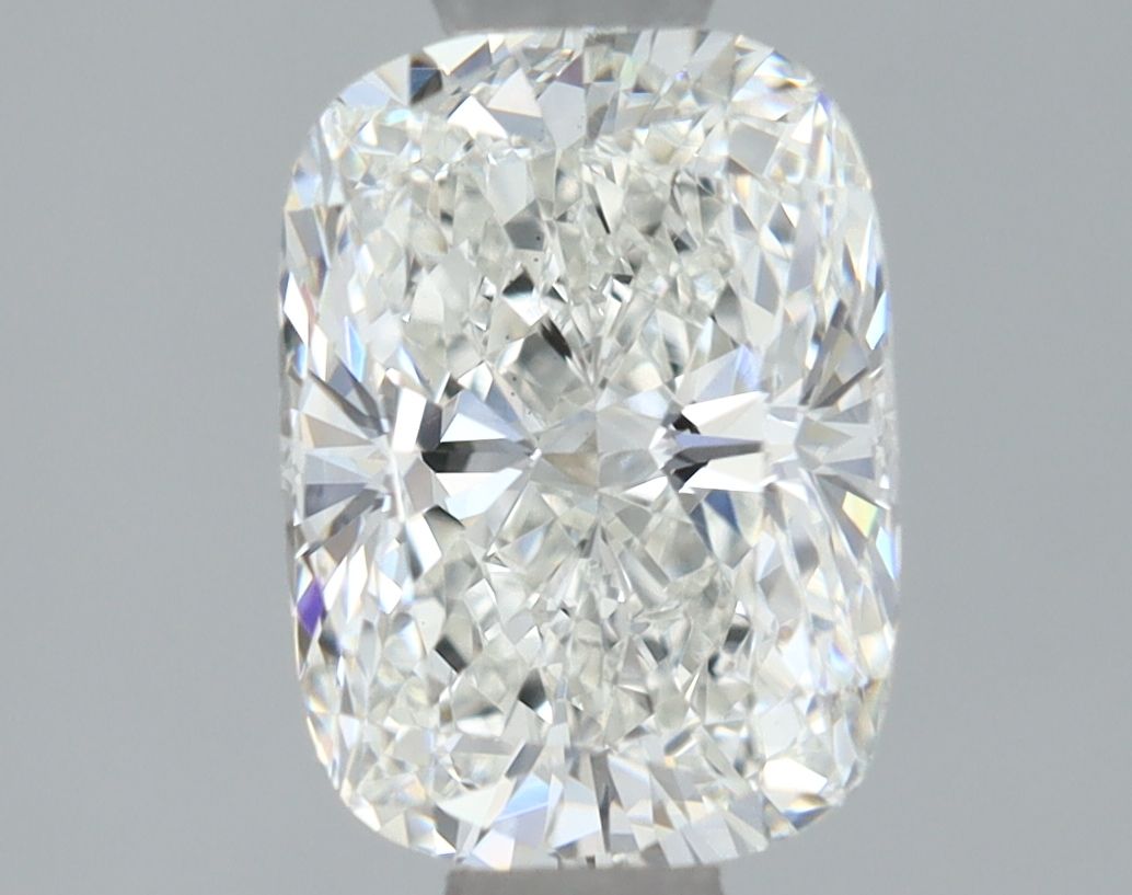 1.1 ct lab-grown Cushion brilliant Diamond