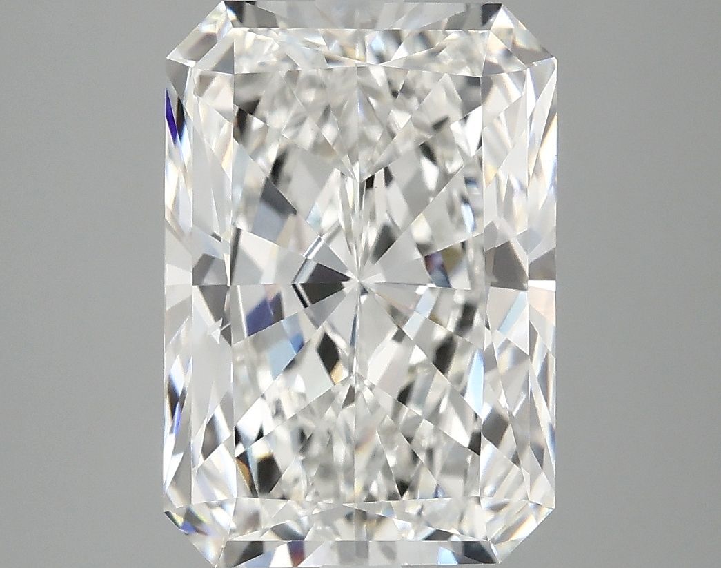 4.96 ct. radiant Lab Grown Diamond front image