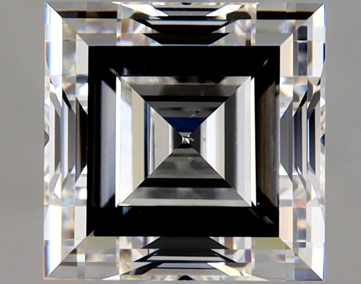 1.9 ct Square radiant Diamond