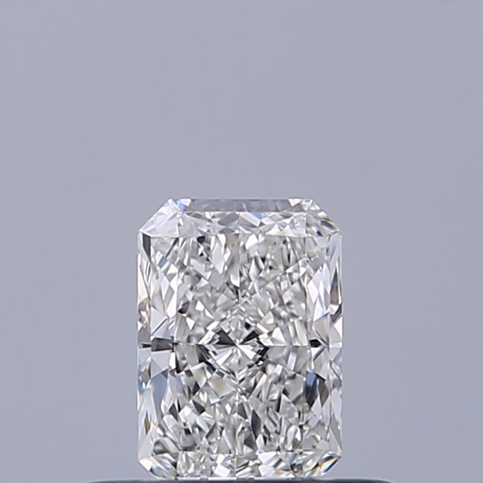 0.32 Carat Radiant Diamond F IF