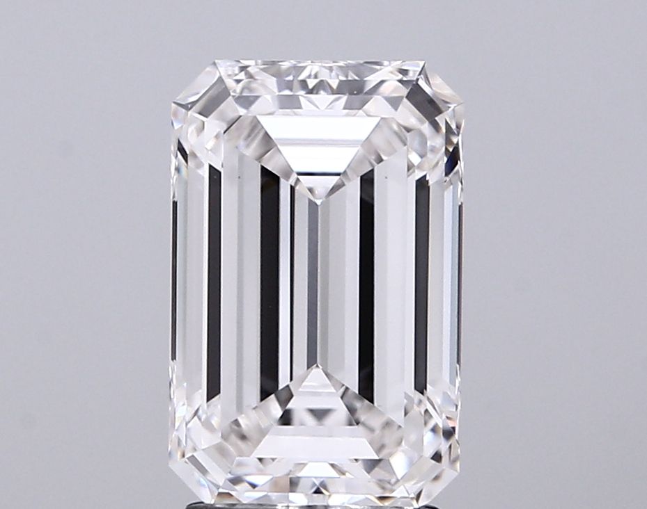 3.01 carat f VS1 EX Cut IGI emerald diamond